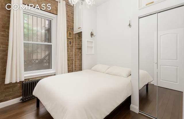 324 East 50th Street