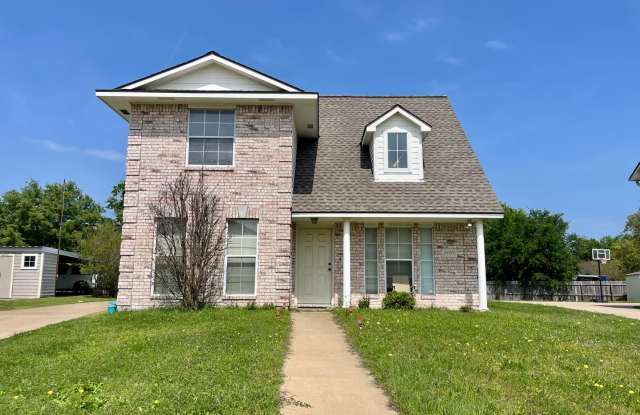 Photo of Updated 4 Bed, 3 Bath Home for Fall 2026 Move In!