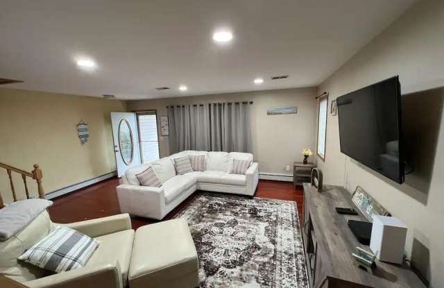 106 Trinidad Avenue