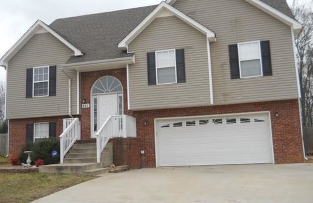 446 Winding Bluff Way - 446 Winding Bluff Way, Clarksville, TN 37040