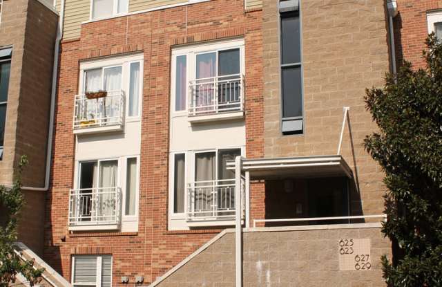 Photo of 625 Raphael Place