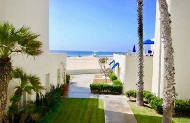 GET READY FOR SUMMER WITH THIS HUNTINGTON BEACH SHORT TERM FURNISHED RENTAL RIGHT ON THE BEACH! photos photos