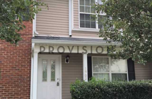 1902 Fletcher Rd NW