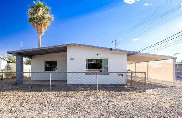 Don't miss your chance on this Marana gem! Unit 1 - Main House - Available NOW!