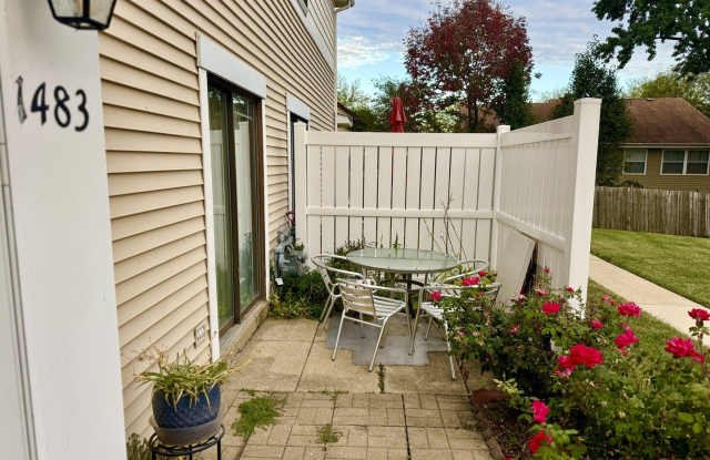 1483 Cornell Court unit: 1483