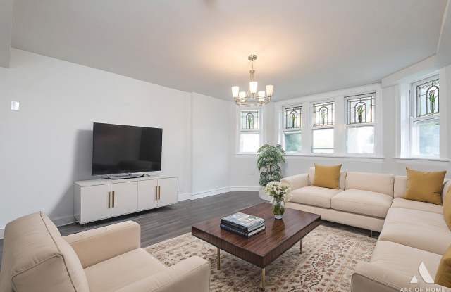 1820 Gunderson Avenue