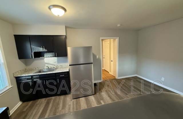 Photo of 1607 Algonquin Parkway