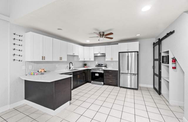 Photo of 13916 Folkestone Circle