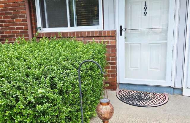 Photo of 199 Pointe Circle N unit: 199