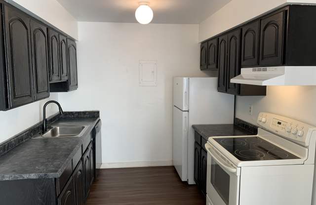 9380 West 49th Avenue - 1