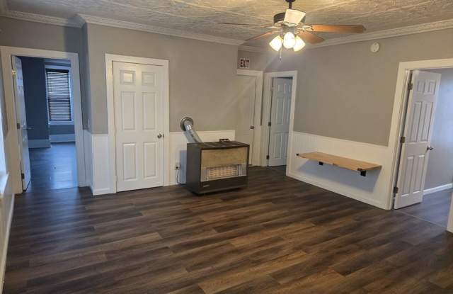 107-113 Palmer St unit: 2