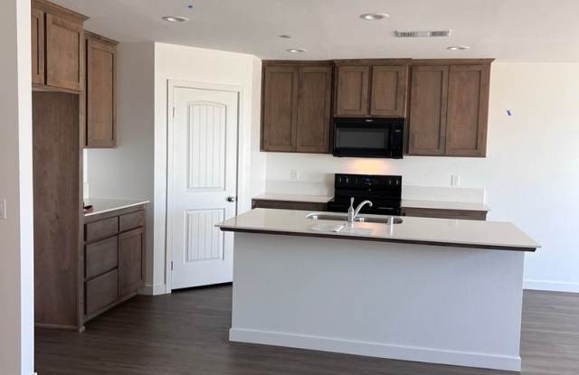 Spacious 4 bedroom house ready to be occupied!