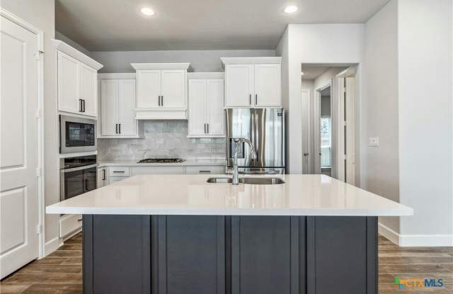 1117 Blue Oak Boulevard