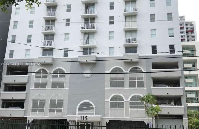Photo of 115 SW 11 ST