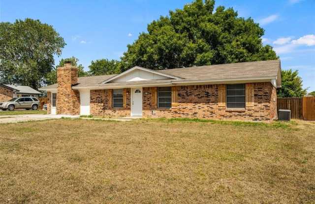 810 S Western Hills Drive