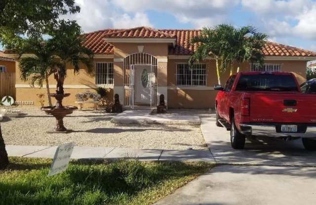 19101 SW 318th Ter - 19101 Southwest 318th Terrace, Miami-Dade County, FL 33030