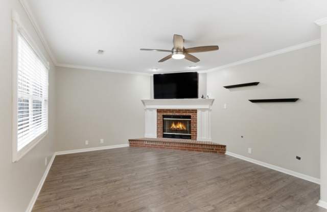 10012 Double Tree Road