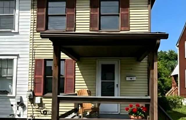 Photo of 2Bed/1Bath End Unit Townhouse in Clairton