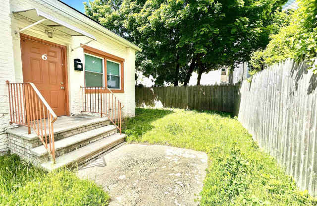 31-33 TILLINGHAST ST