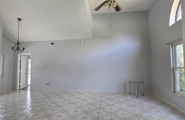 616 NEW MEXICO WOODS COURT