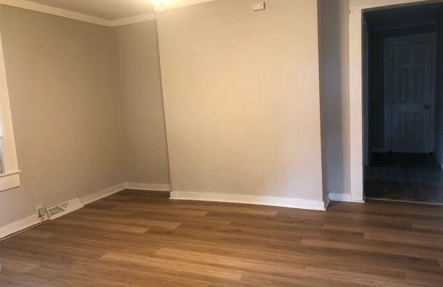 **Holiday Move-in Special**$500 off the first full month's rent!