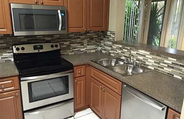 2325 Southwest 82nd Way