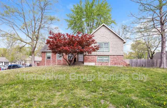 1707 NW Willowbrook Dr