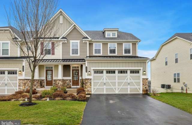 636 QUARRY POINT Road