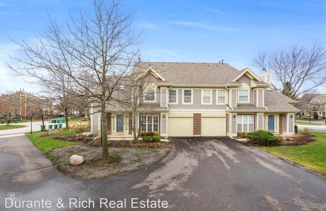 632 Stone Brook Court - 632 Stone Brook Court, Elk Grove Village, IL 60007