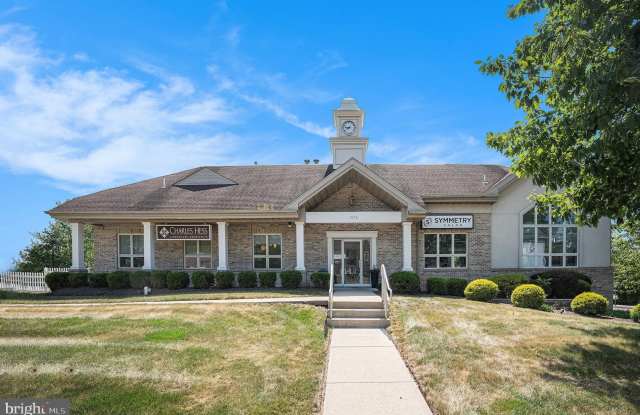 1570 SUMNEYTOWN Pike