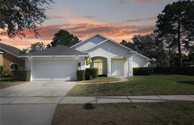 2201 LAUREL PINE LANE