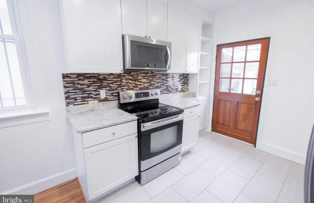 1814 NW 15 Street NW unit: A