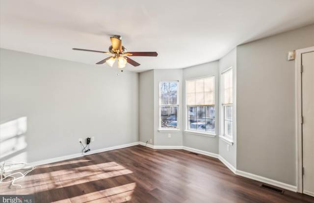 120 LANGDON FARM Circle