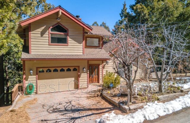 817 Nadelhorn Drive - 817 Nadelhorn Drive, Lake Arrowhead, CA 92352