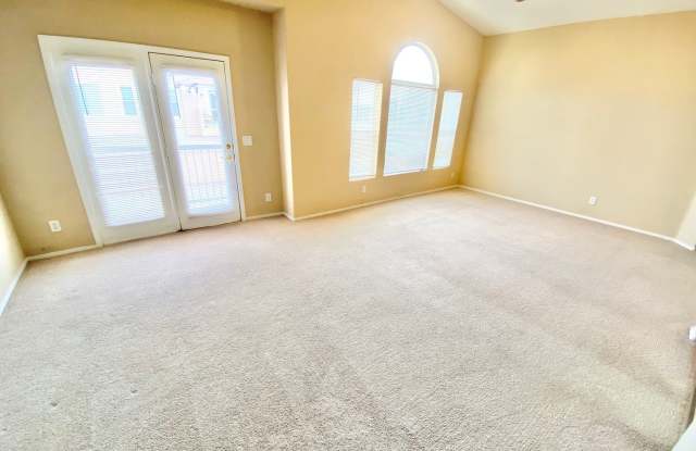 OVELY 2 BED ROOM 2 BATHROOM TOWNHOES LOCATED IN A GATED COMMUNITY IN HENDERSON