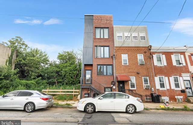 647 N 41ST Street unit: C