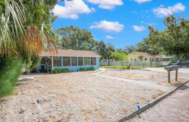 2210 53rd Street South