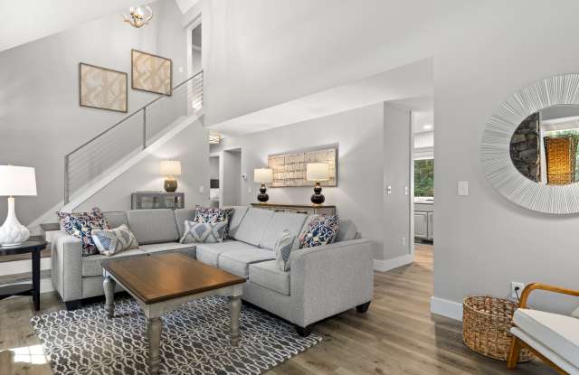 Photo of 28 Turnberry Dr