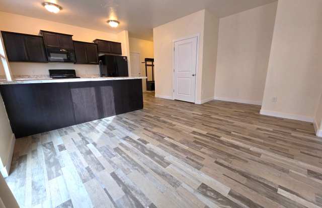 34 East Legacy Parkway