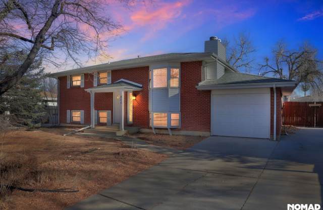 Photo of Charming 4BR House in Aurora