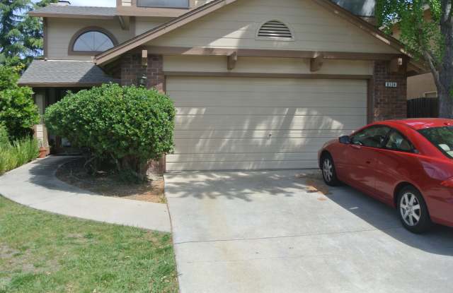 8124 Pinefield Dr