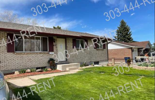 3 Bedrooms, 2 Bathrooms, with 2 Bonus Rooms in the Basement!