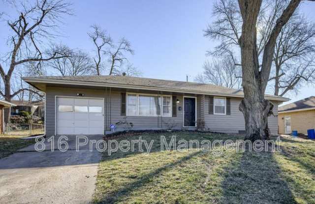 3505 S Bowen St - 3505 South Bowen Street, Independence, MO 64055