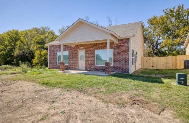 2816 Spring Hill Road