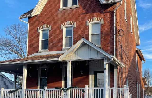 Photo of 326 WALNUT Street