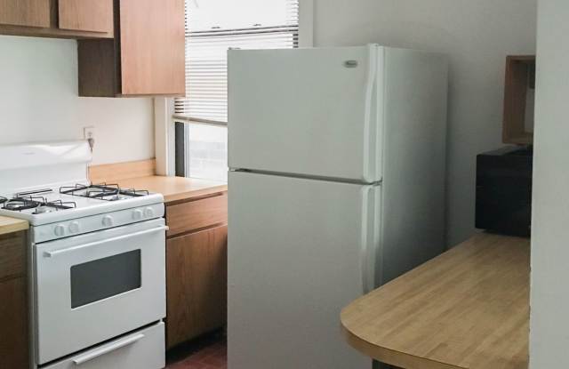 2600-10 N Racine / 1206-10 W Wrightwood