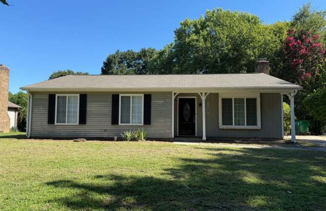 11602 Green Willow Lane