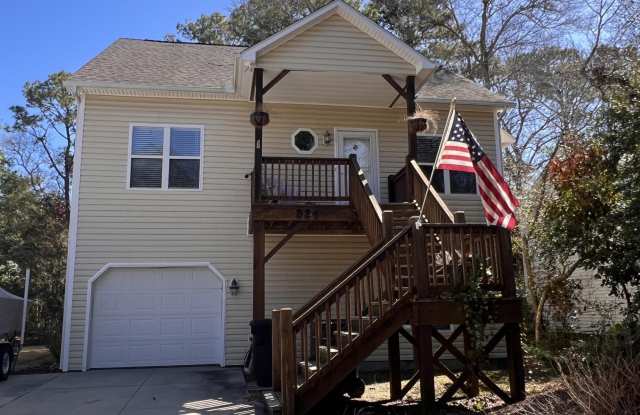 Photo of 324 Live Oak Street