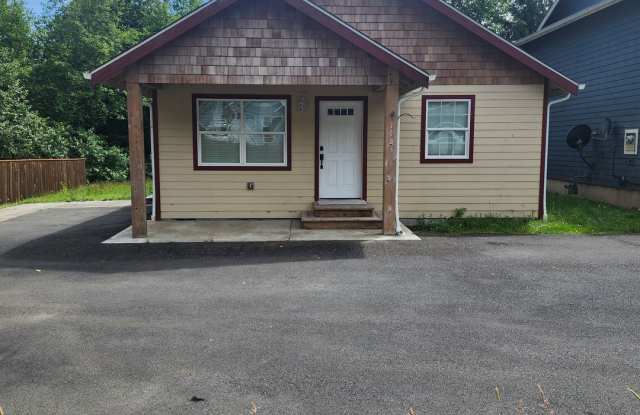 Photo of 3 Bedroom House Available in Quiet Astoria Neighborhood!