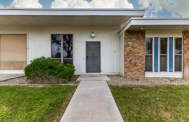 Updated condo in Sun City!